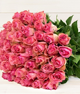 Розовые розы россыпью (Эквадор)